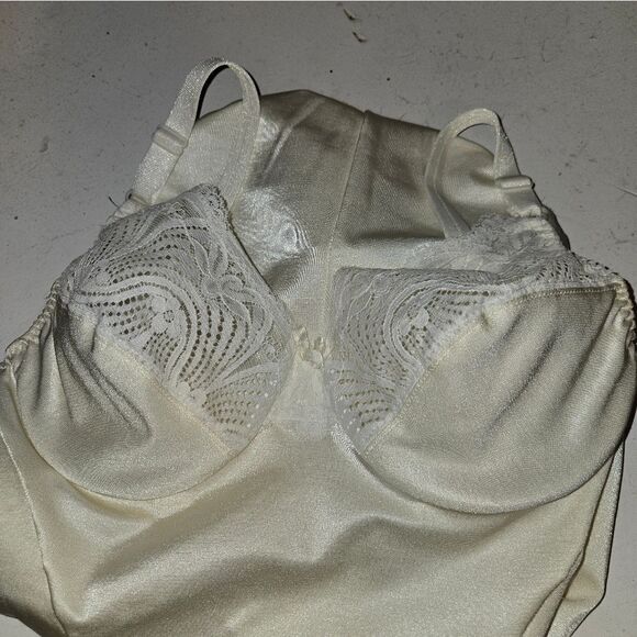 Women's Vintage Lingerie Bodysuit 34C - Picture 4 of 12